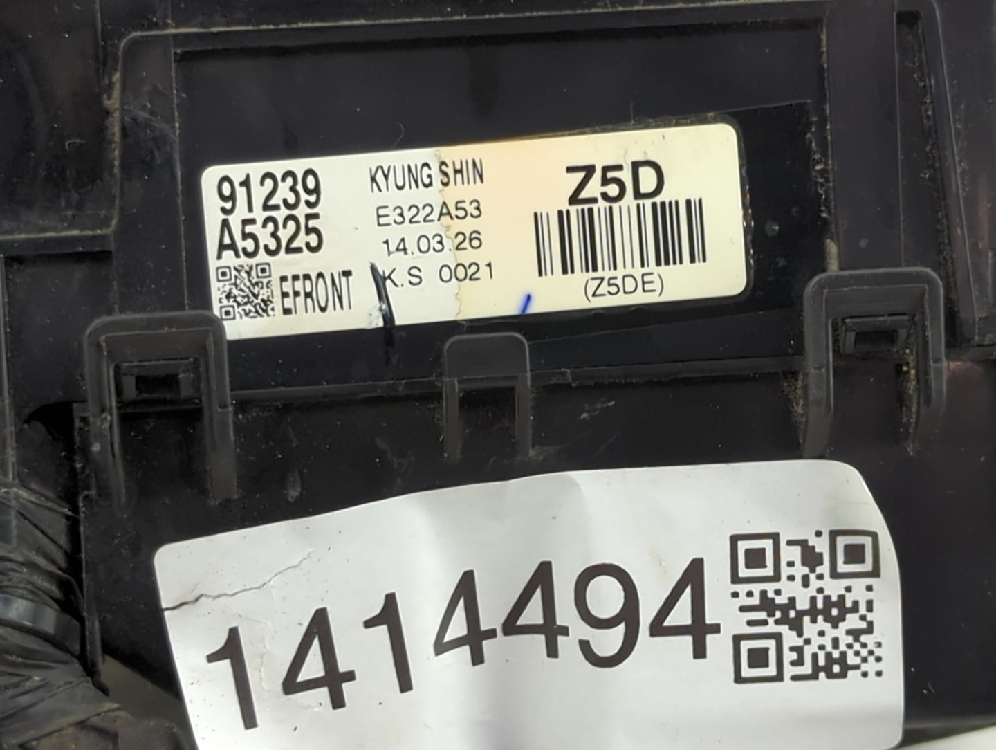 2014-2015 Hyundai Elantra Fusebox Fuse Box Panel Relay Module P/N:91239 A5325 Fits Fits 2014 2015 OEM Used Auto Parts - Oemu