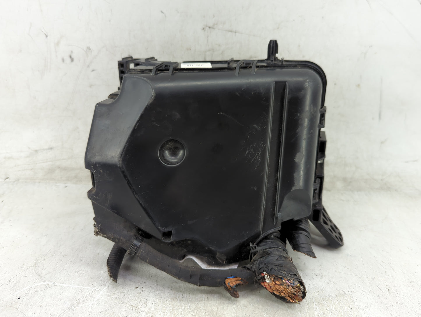 2014-2015 Hyundai Elantra Fusebox Fuse Box Panel Relay Module P/N:91239 A5325 Fits Fits 2014 2015 OEM Used Auto Parts - Oemu