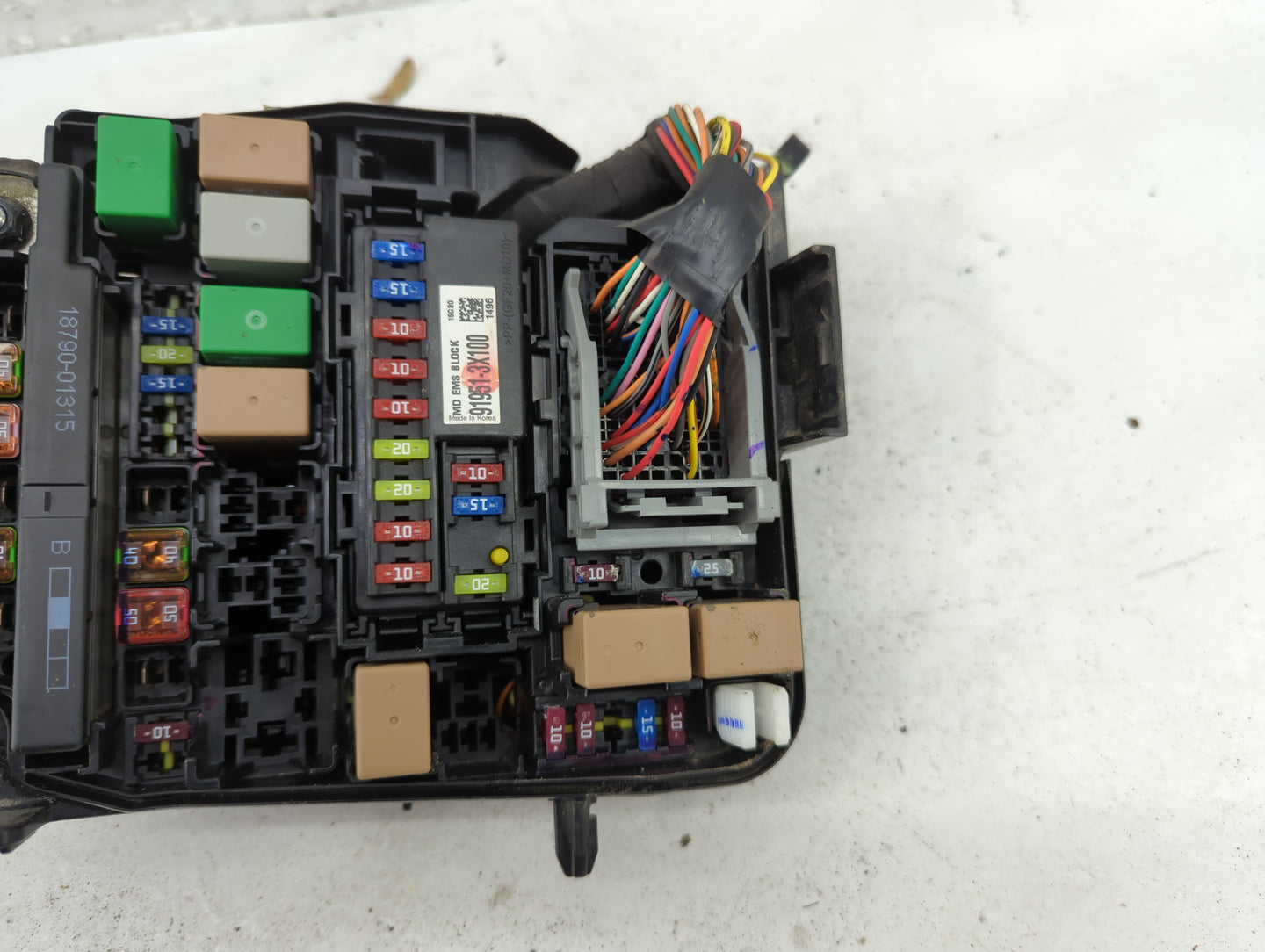 2014-2016 Hyundai Elantra Fusebox Fuse Box Panel Relay Module Fits Fits 2014 2015 2016 OEM Used Auto Parts - Oemusedautopart