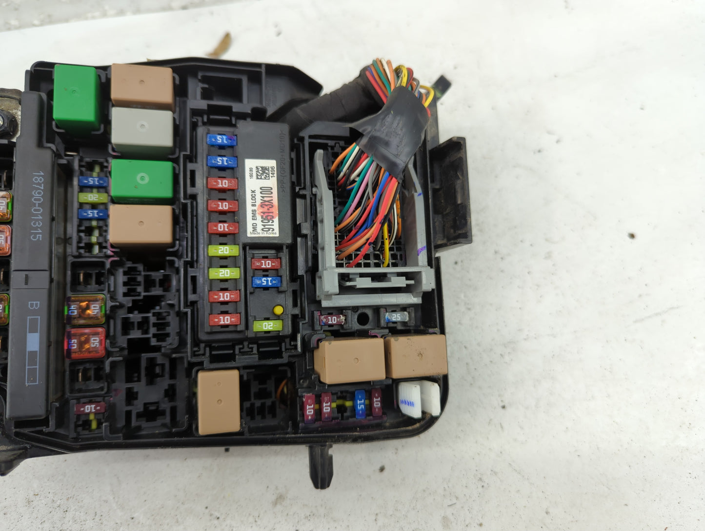 2014-2016 Hyundai Elantra Fusebox Fuse Box Panel Relay Module Fits Fits 2014 2015 2016 OEM Used Auto Parts - Oemusedautopart