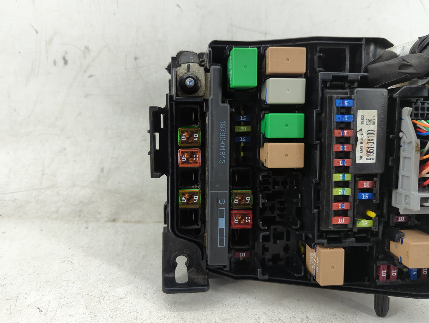 2014-2016 Hyundai Elantra Fusebox Fuse Box Panel Relay Module P/N:91951-3X710 Fits Fits 2014 2015 2016 OEM Used Auto Parts -