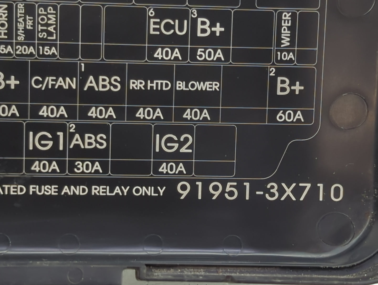 2014-2016 Hyundai Elantra Fusebox Fuse Box Panel Relay Module P/N:91951-3X710 Fits Fits 2014 2015 2016 OEM Used Auto Parts -