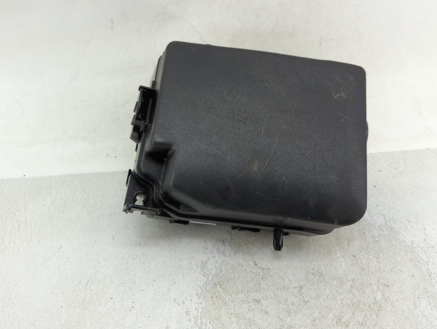 2014-2016 Hyundai Elantra Fusebox Fuse Box Panel Relay Module P/N:91951-3X710 912013Y060UA Fits Fits 2014 2015 2016 OEM Used