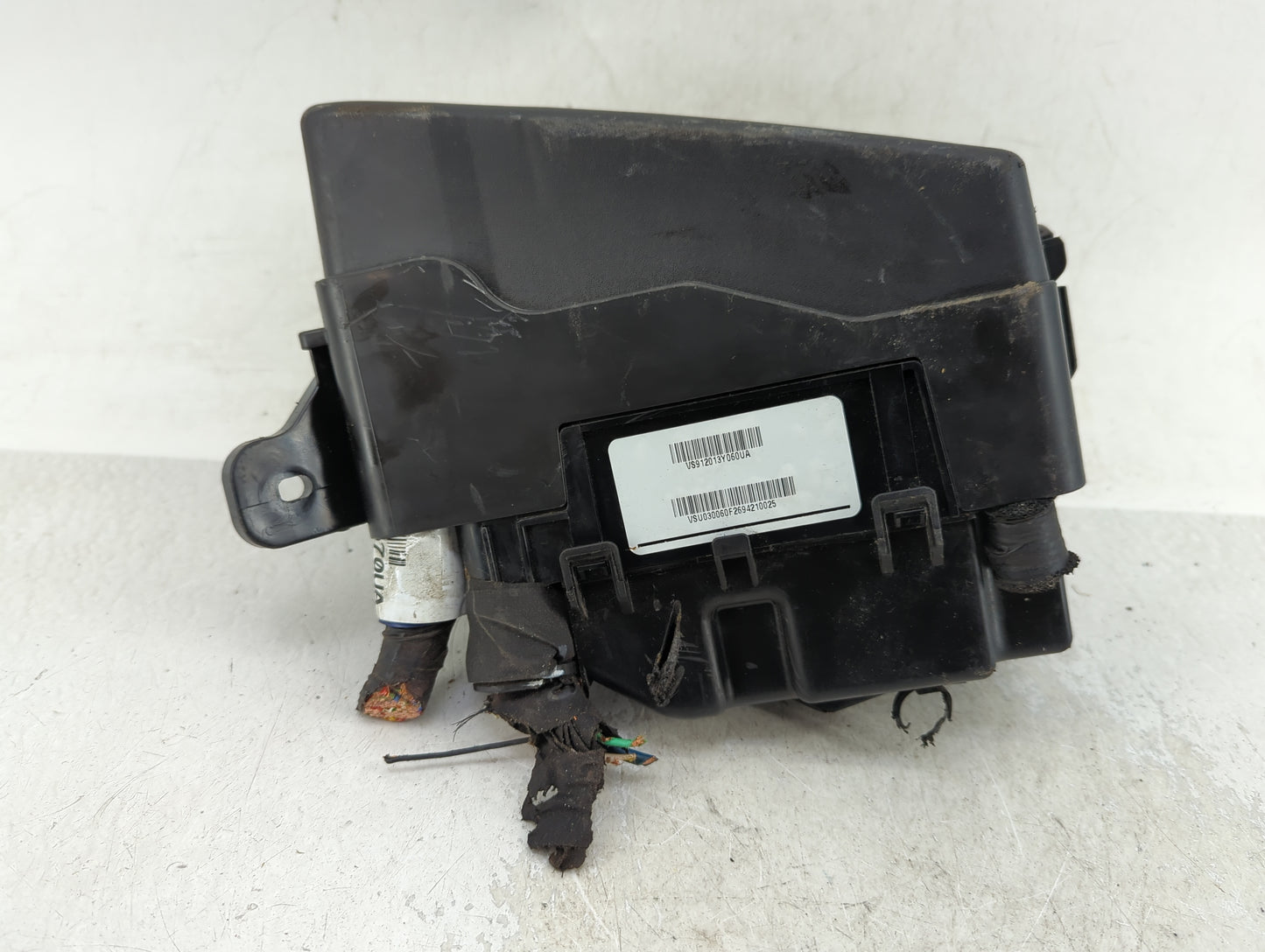 2014-2016 Hyundai Elantra Fusebox Fuse Box Panel Relay Module P/N:91951-3X710 912013Y060UA Fits Fits 2014 2015 2016 OEM Used