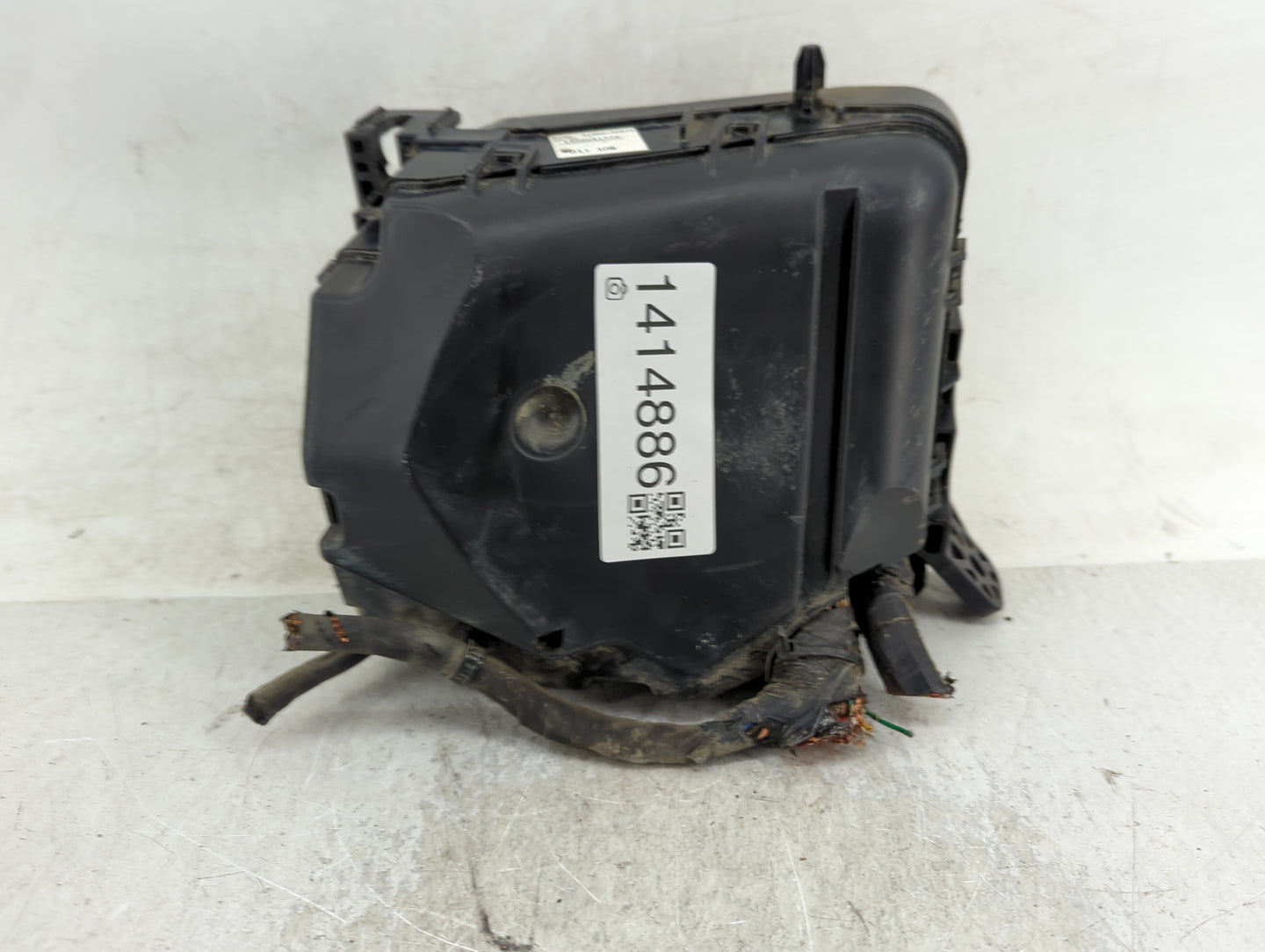 2014-2016 Hyundai Elantra Fusebox Fuse Box Panel Relay Module Fits Fits 2014 2015 2016 OEM Used Auto Parts - Oemusedautopart