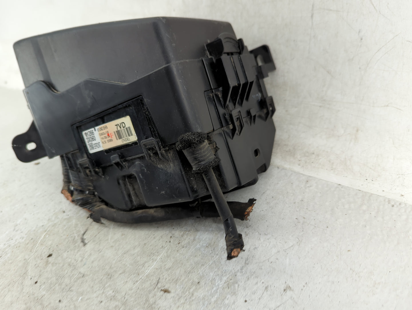 2014-2016 Hyundai Elantra Fusebox Fuse Box Panel Relay Module P/N:91266 3X060 91266 3X030 Fits Fits 2014 2015 2016 OEM Used 