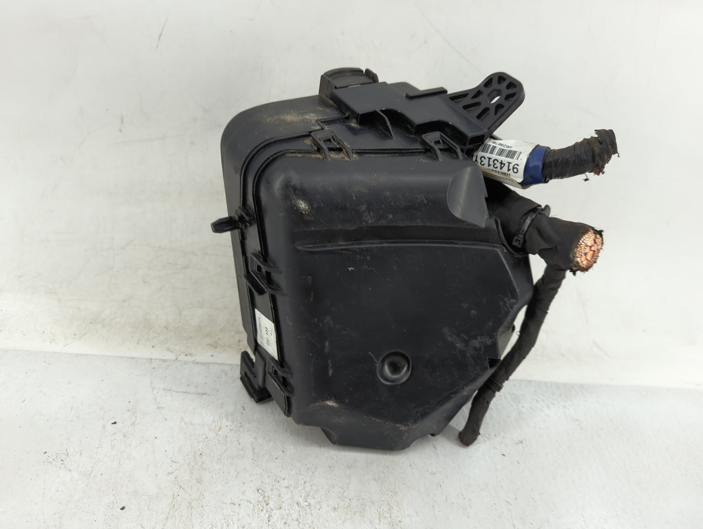 2014-2016 Hyundai Elantra Fusebox Fuse Box Panel Relay Module Fits Fits 2014 2015 2016 OEM Used Auto Parts - Oemusedautopart