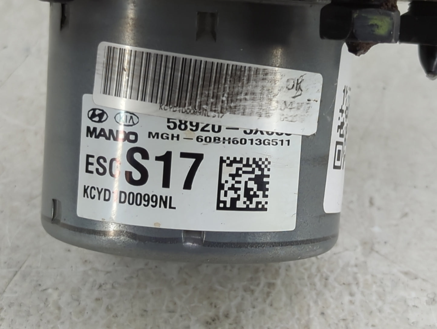 2014-2016 Hyundai Elantra ABS Pump Control Module Replacement P/N:58920-3X630 Fits Fits 2014 2015 2016 OEM Used Auto Parts -