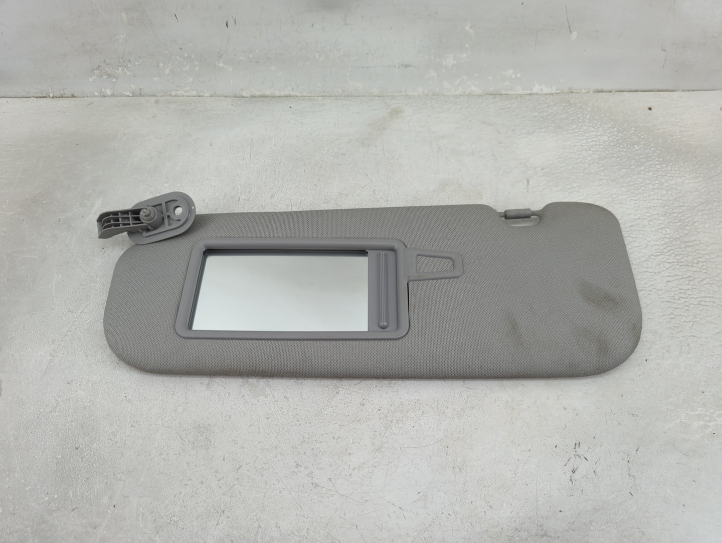 2014-2016 Hyundai Elantra Sun Visor Shade Replacement Driver Left Mirror Fits Fits 2014 2015 2016 OEM Used Auto Parts - Oemu