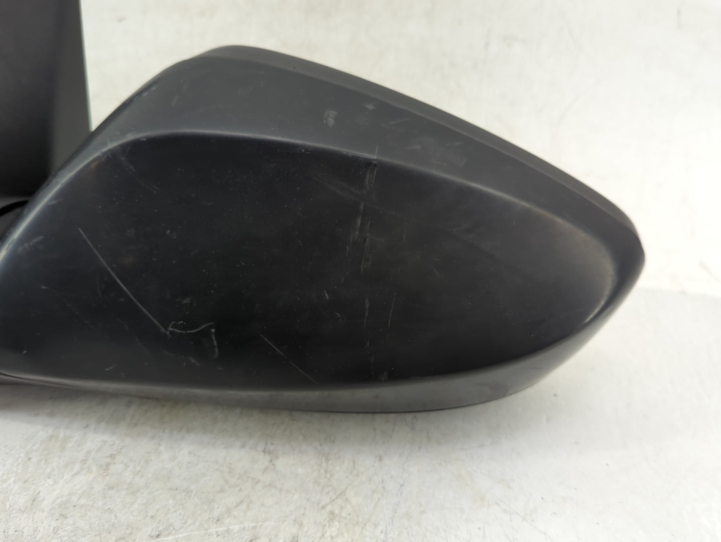 2013-2014 Hyundai Elantra Driver Side View Mirror - Left Door Mirror OEM Used - Oemusedautoparts1.com