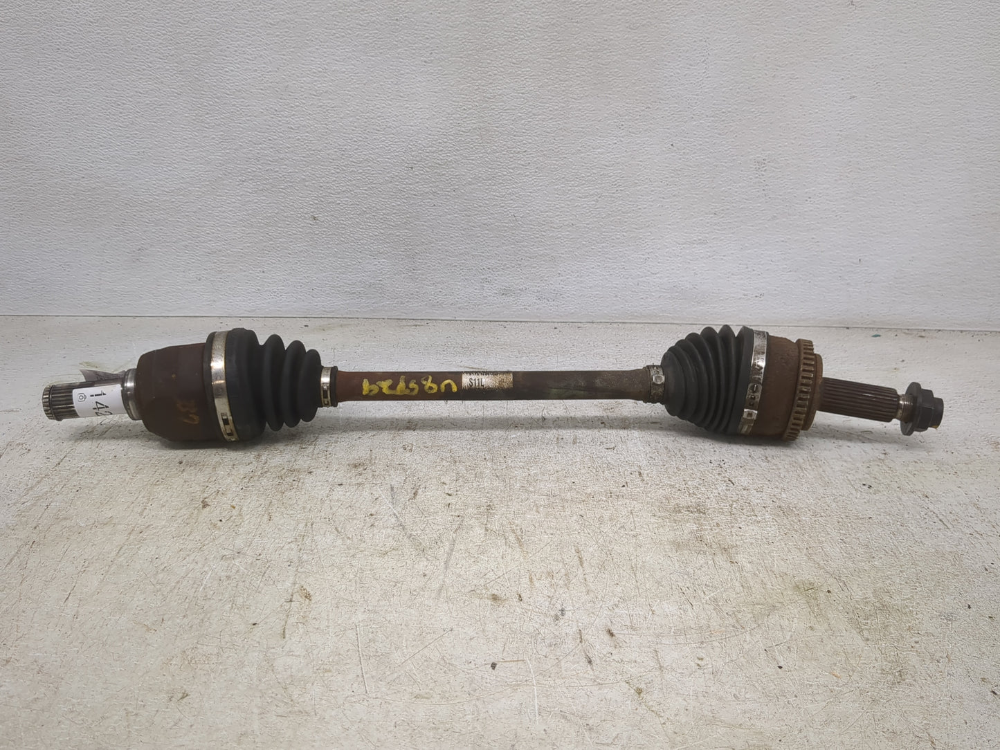 2014-2016 Hyundai Elantra Axle Shaft Front Driver Cv C/v 1428215 - Oemusedautoparts1.com