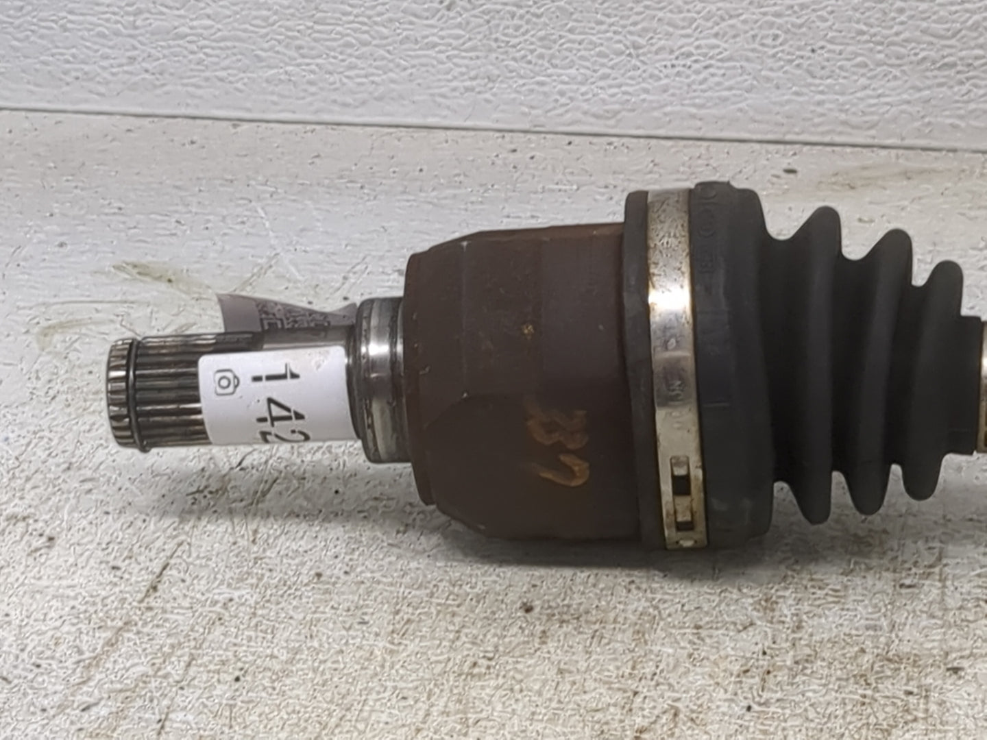 2014-2016 Hyundai Elantra Axle Shaft Front Driver Cv C/v 1428215 - Oemusedautoparts1.com