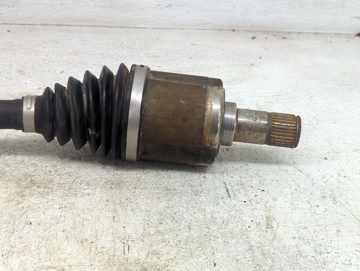 2011-2016 Hyundai Elantra Axle Shaft Front Passenger Cv C/v 1429135 - Oemusedautoparts1.com