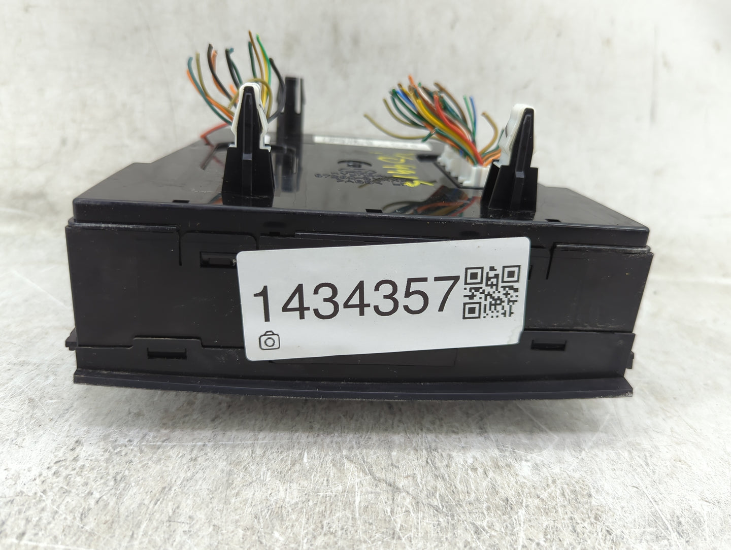 2014-2016 Hyundai Elantra Climate Control Module Temperature AC/Heater Replacement P/N:972503X0A0GU C36JBT7165 Fits OEM Used