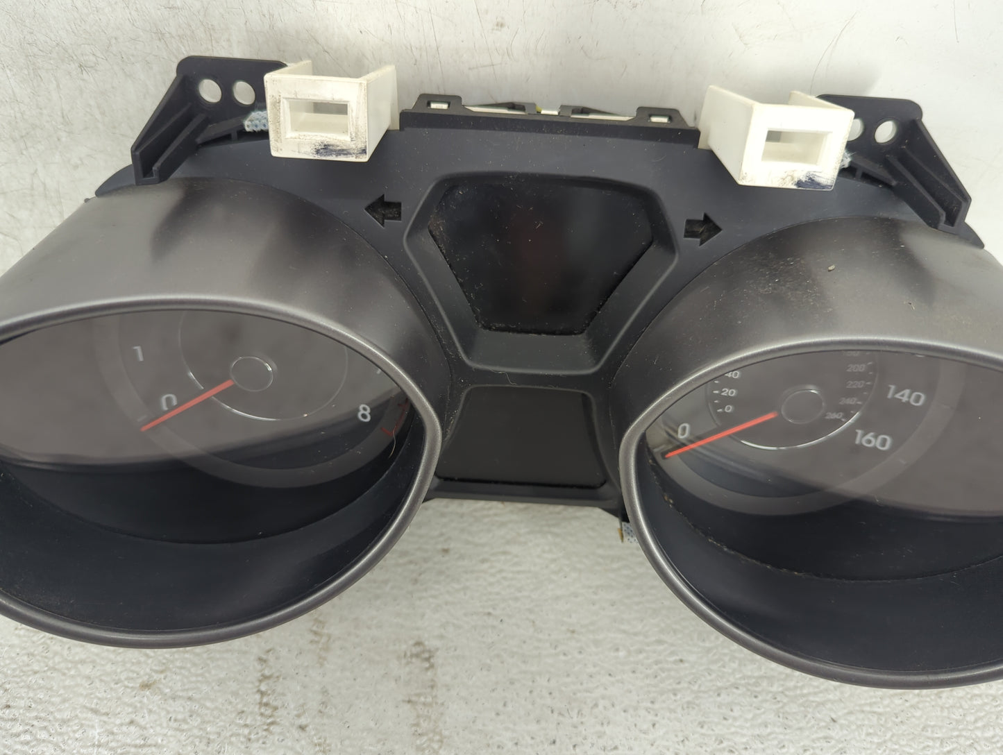2014-2016 Hyundai Elantra Instrument Cluster Speedometer Gauges P/N:94004-3Y010 Fits Fits 2014 2015 2016 OEM Used Auto Parts