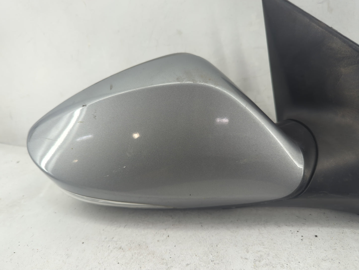 2013-2014 Hyundai Elantra Passenger Side View Mirror - Right Door Mirror OEM Used - Oemusedautoparts1.com