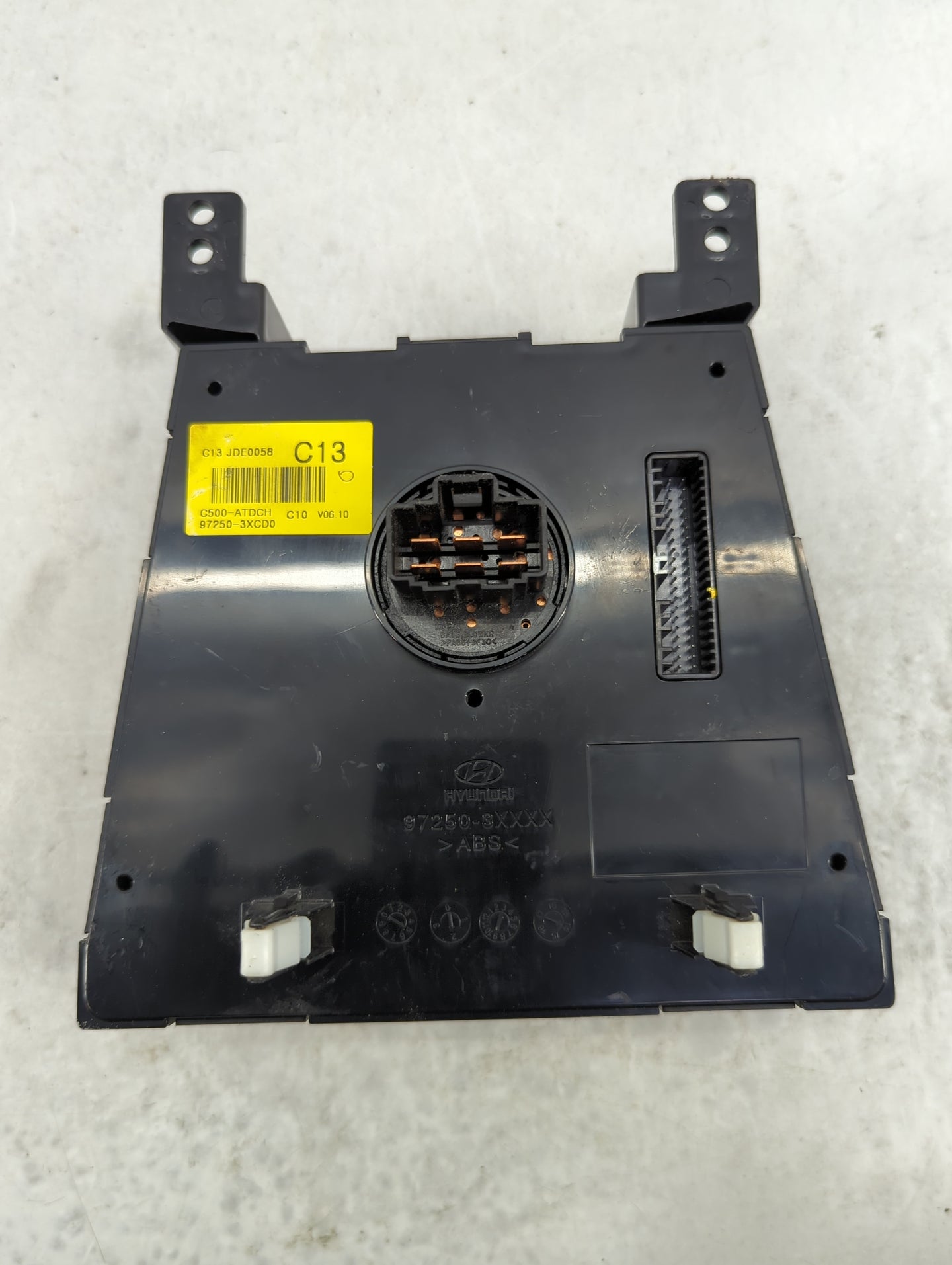 2014-2016 Hyundai Elantra Climate Control Module Temperature AC/Heater Replacement P/N:97250-3XCD0 C500-ATDCH Fits OEM Used 