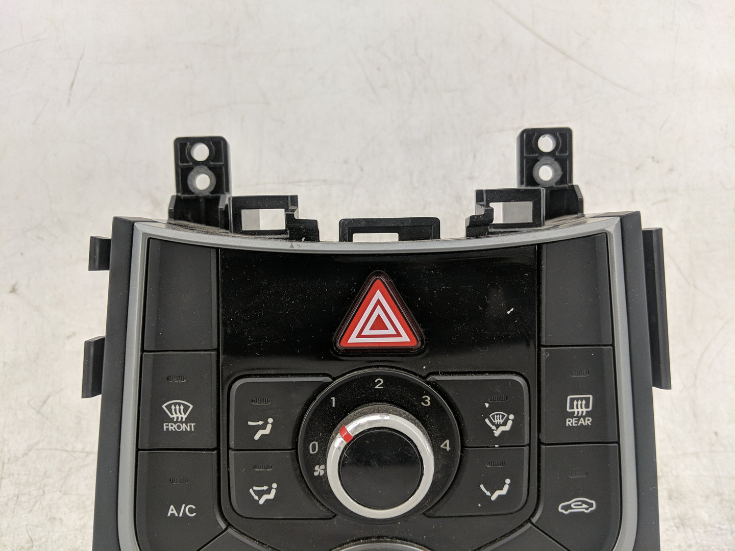 2014-2016 Hyundai Elantra Climate Control Module Temperature AC/Heater Replacement P/N:97250-3XCC0 C500-ATDCF Fits OEM Used 