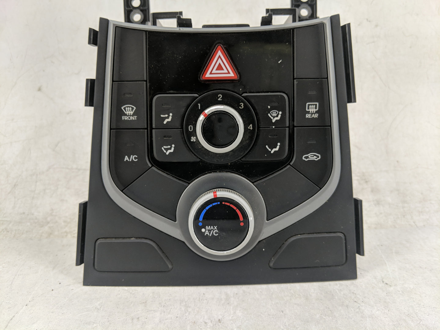2014-2016 Hyundai Elantra Climate Control Module Temperature AC/Heater Replacement P/N:97250-3XCC0 C500-ATDCF Fits OEM Used 