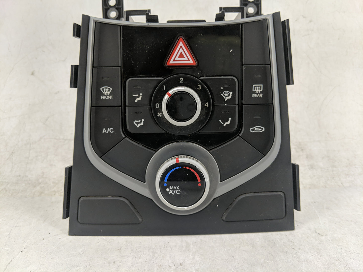 2014-2016 Hyundai Elantra Climate Control Module Temperature AC/Heater Replacement P/N:97250-3XCC0 C500-ATDCF Fits OEM Used 
