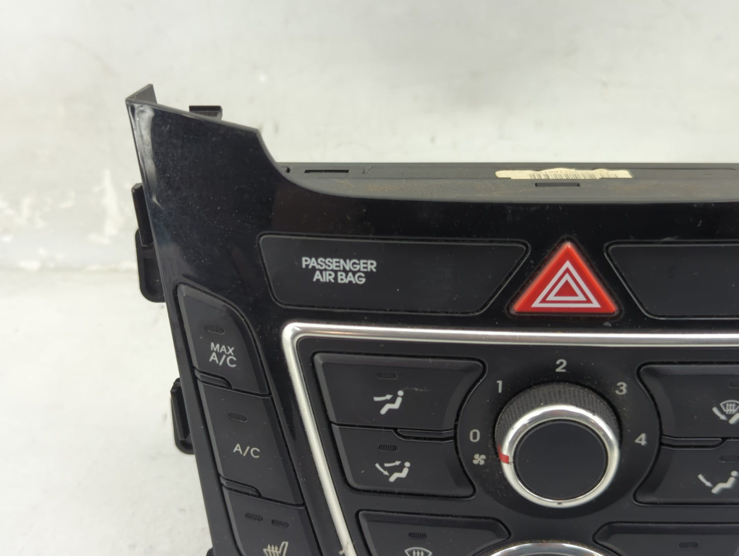 2014 Hyundai Elantra Climate Control Module Temperature AC/Heater Replacement P/N:97250-A5201GU Fits OEM Used Auto Parts - O