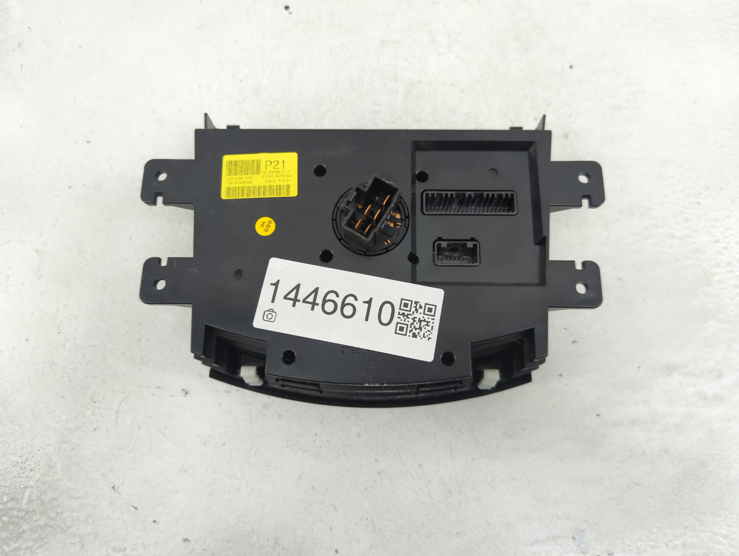 2014 Hyundai Elantra Climate Control Module Temperature AC/Heater Replacement P/N:97250-A5201GU Fits OEM Used Auto Parts - O