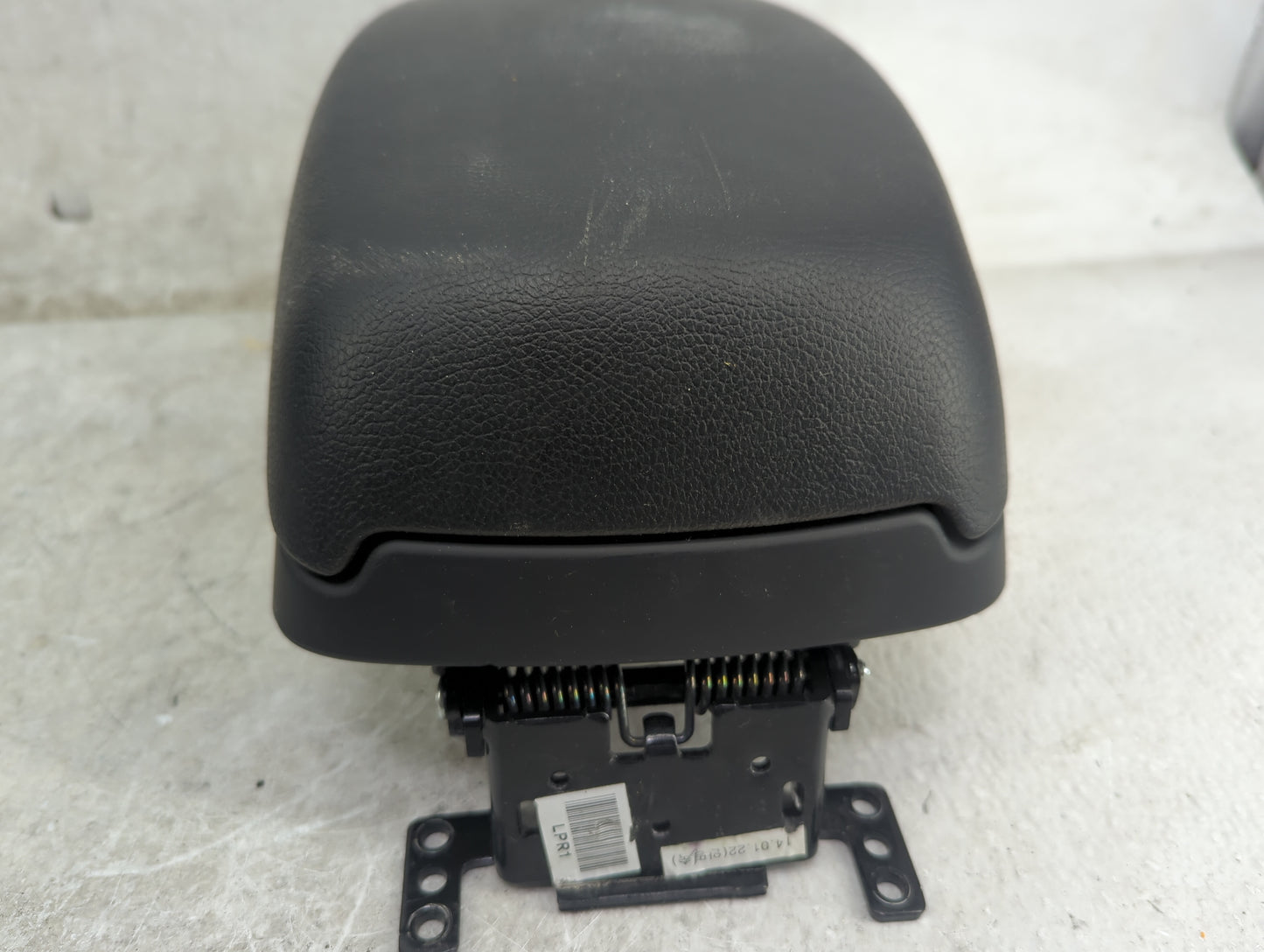 2014 Hyundai Elantra Center Floor Console Black - Oemusedautoparts1.com
