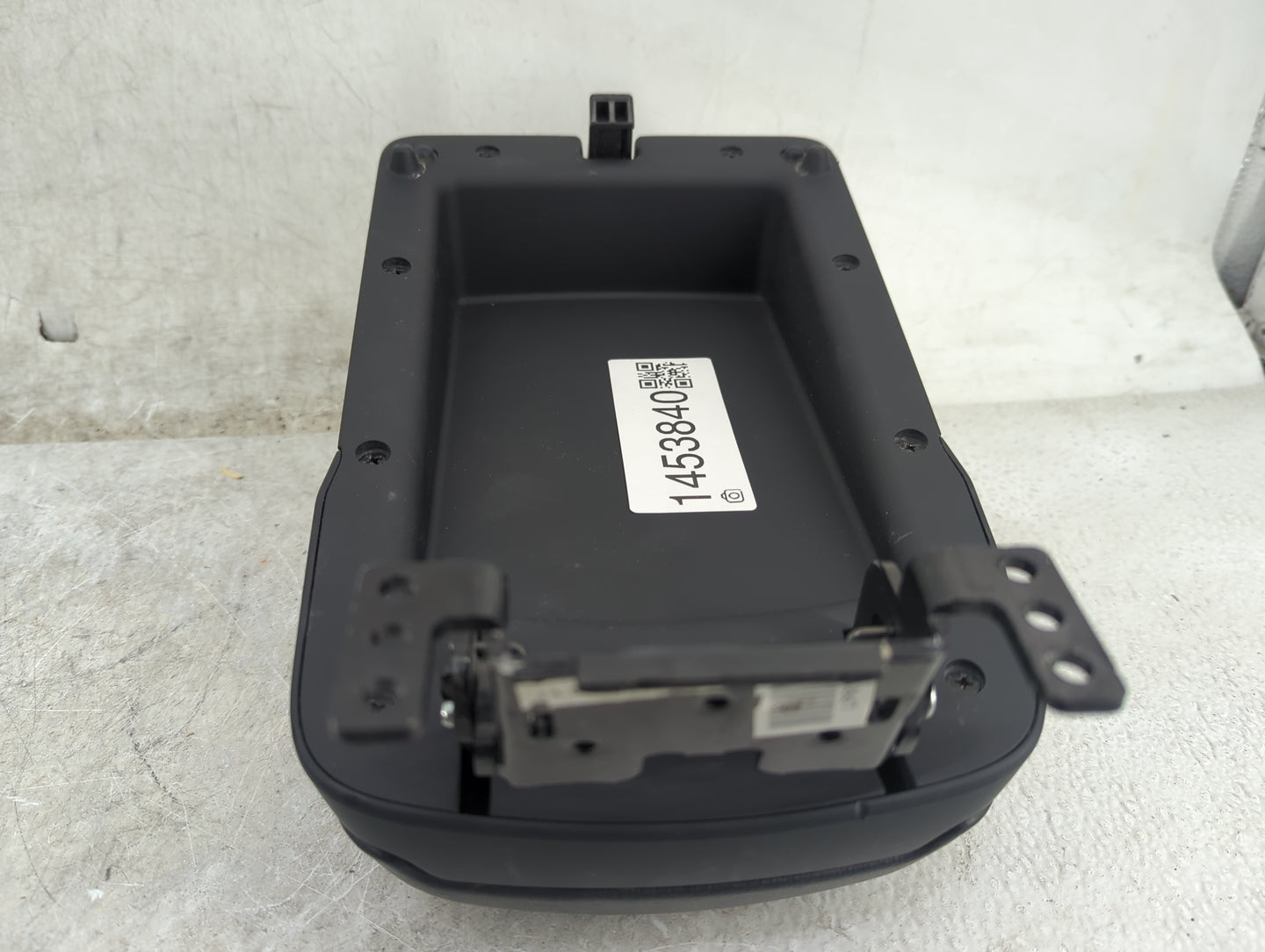 2014 Hyundai Elantra Center Floor Console Black - Oemusedautoparts1.com