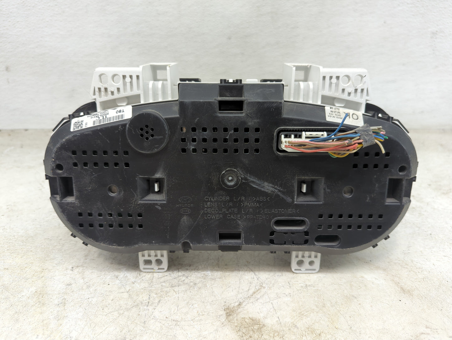2014-2016 Hyundai Elantra Instrument Cluster Speedometer Gauges P/N:94004-3X210 Miles: Fits Fits 2014 2015 2016 OEM Used Aut