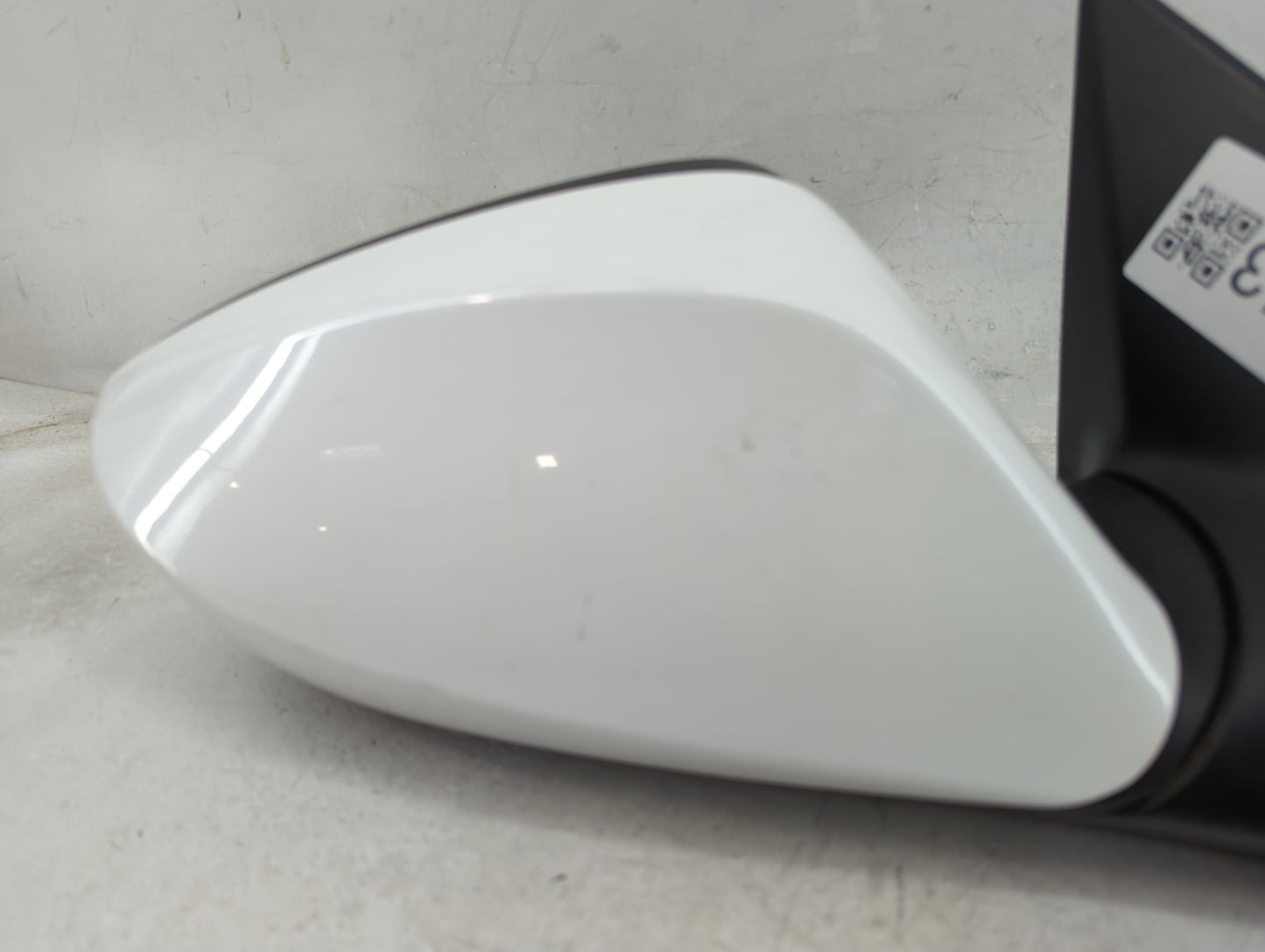 2014-2016 Hyundai Elantra Passenger Side View Mirror - Right Door Mirror OEM Used - Oemusedautoparts1.com