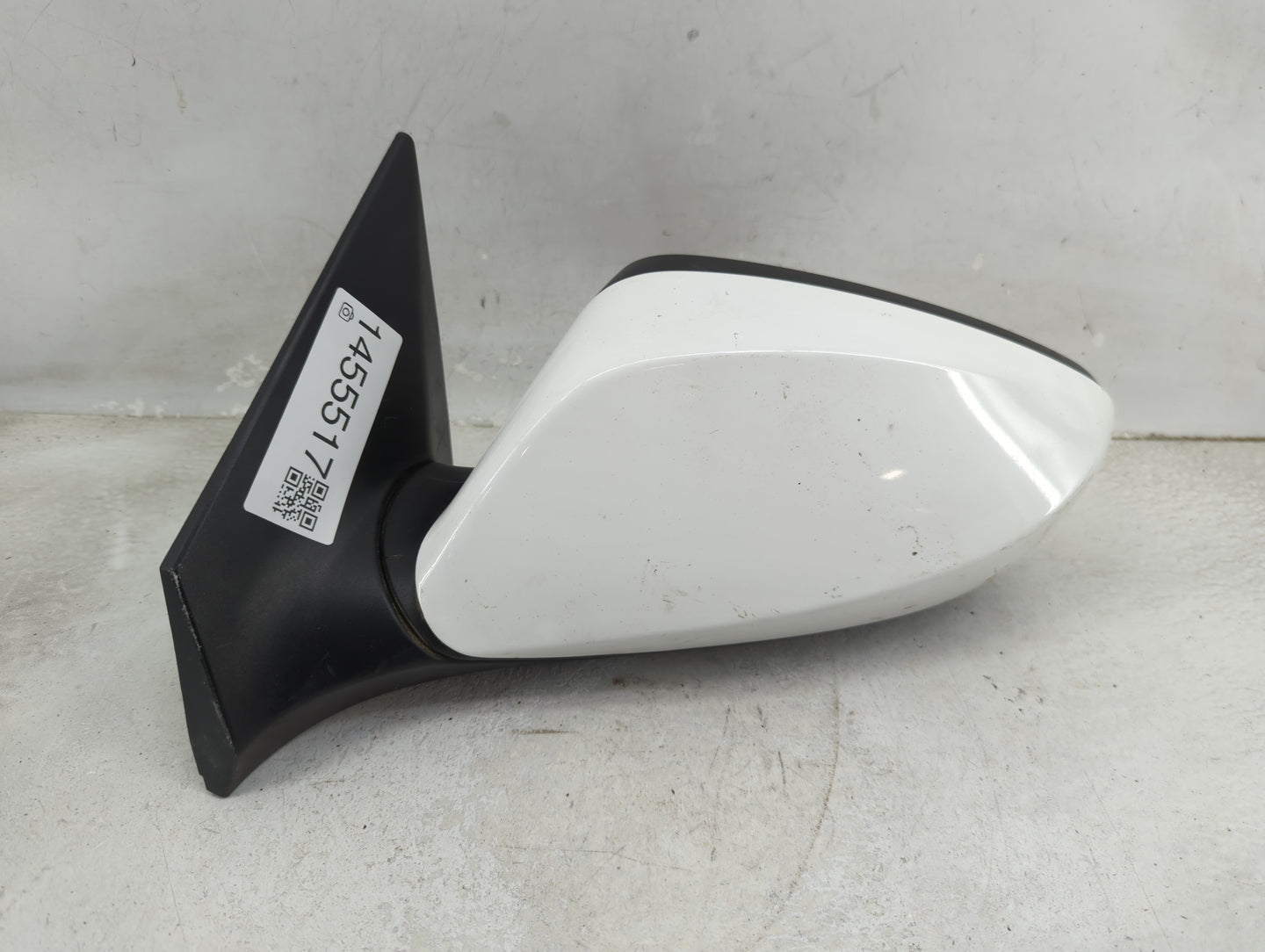 2014-2016 Hyundai Elantra Driver Side View Mirror - Left Door Mirror OEM Used - Oemusedautoparts1.com