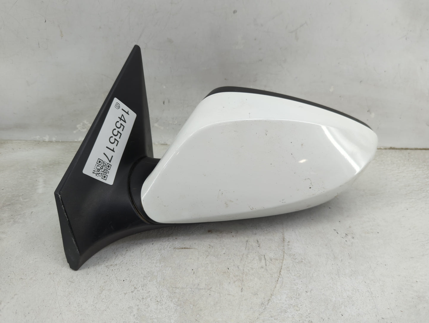 2014-2016 Hyundai Elantra Driver Side View Mirror - Left Door Mirror OEM Used - Oemusedautoparts1.com