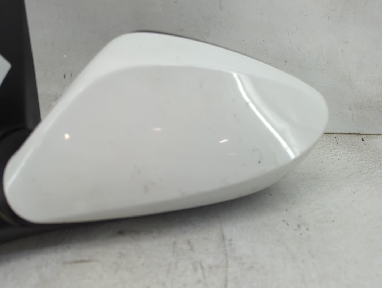 2014-2016 Hyundai Elantra Driver Side View Mirror - Left Door Mirror OEM Used - Oemusedautoparts1.com
