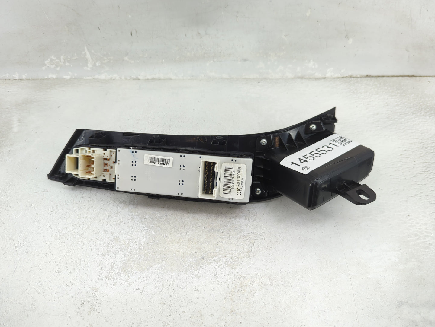 2014-2015 Hyundai Elantra Master Power Window Switch Replacement Driver Side Left Fits Fits 2014 2015 OEM Used Auto Parts - 