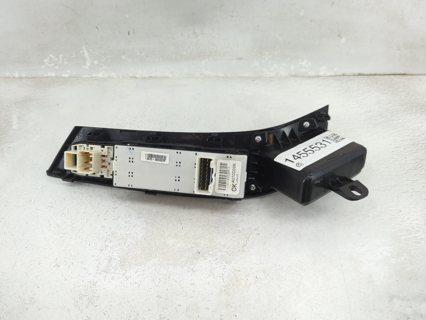 2014-2015 Hyundai Elantra Master Power Window Switch Replacement Driver Side Left Fits Fits 2014 2015 OEM Used Auto Parts - 