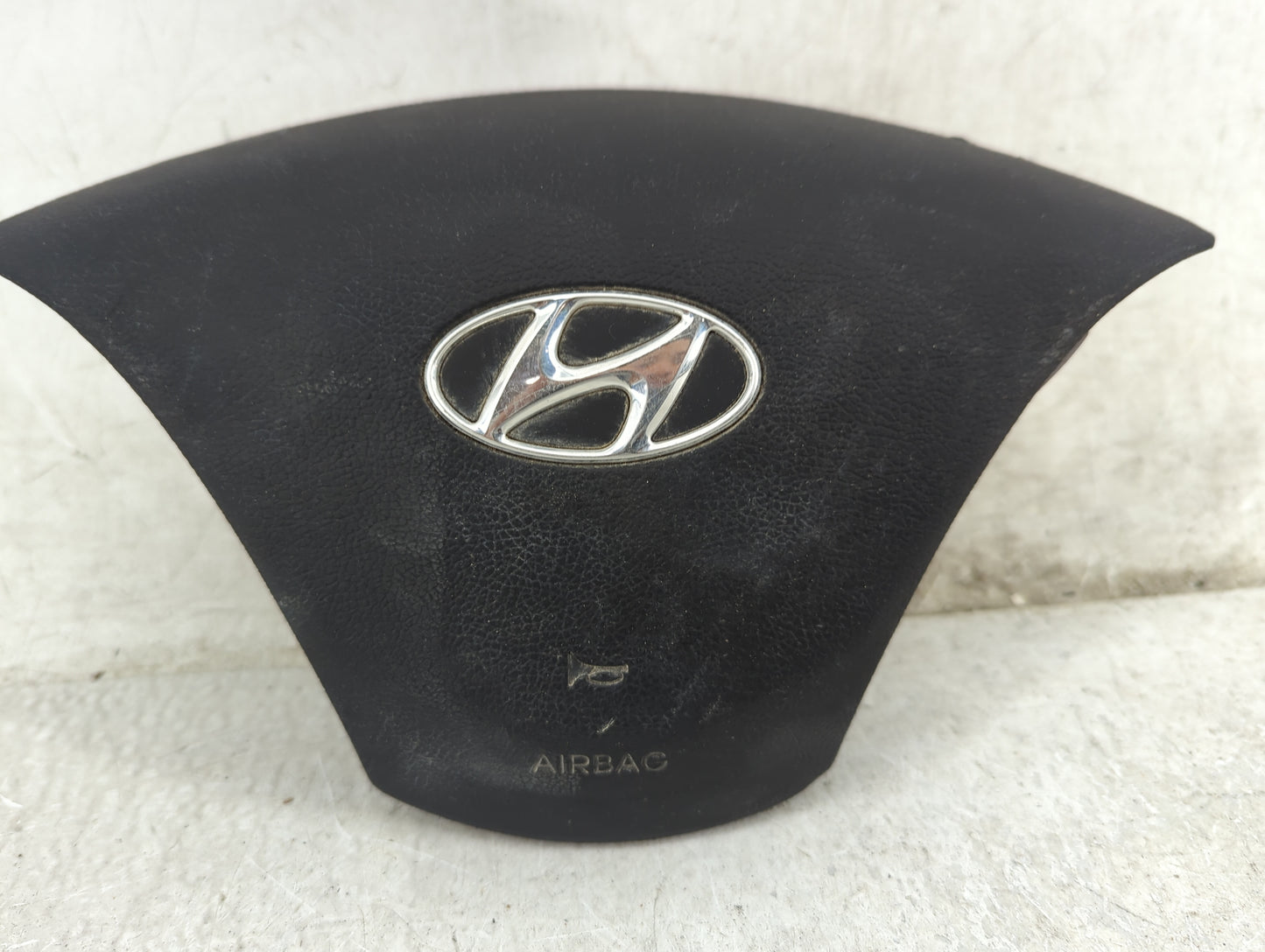 2014 Hyundai Elantra Air Bag Driver Left Steering Wheel Mounted - Oemusedautoparts1.com