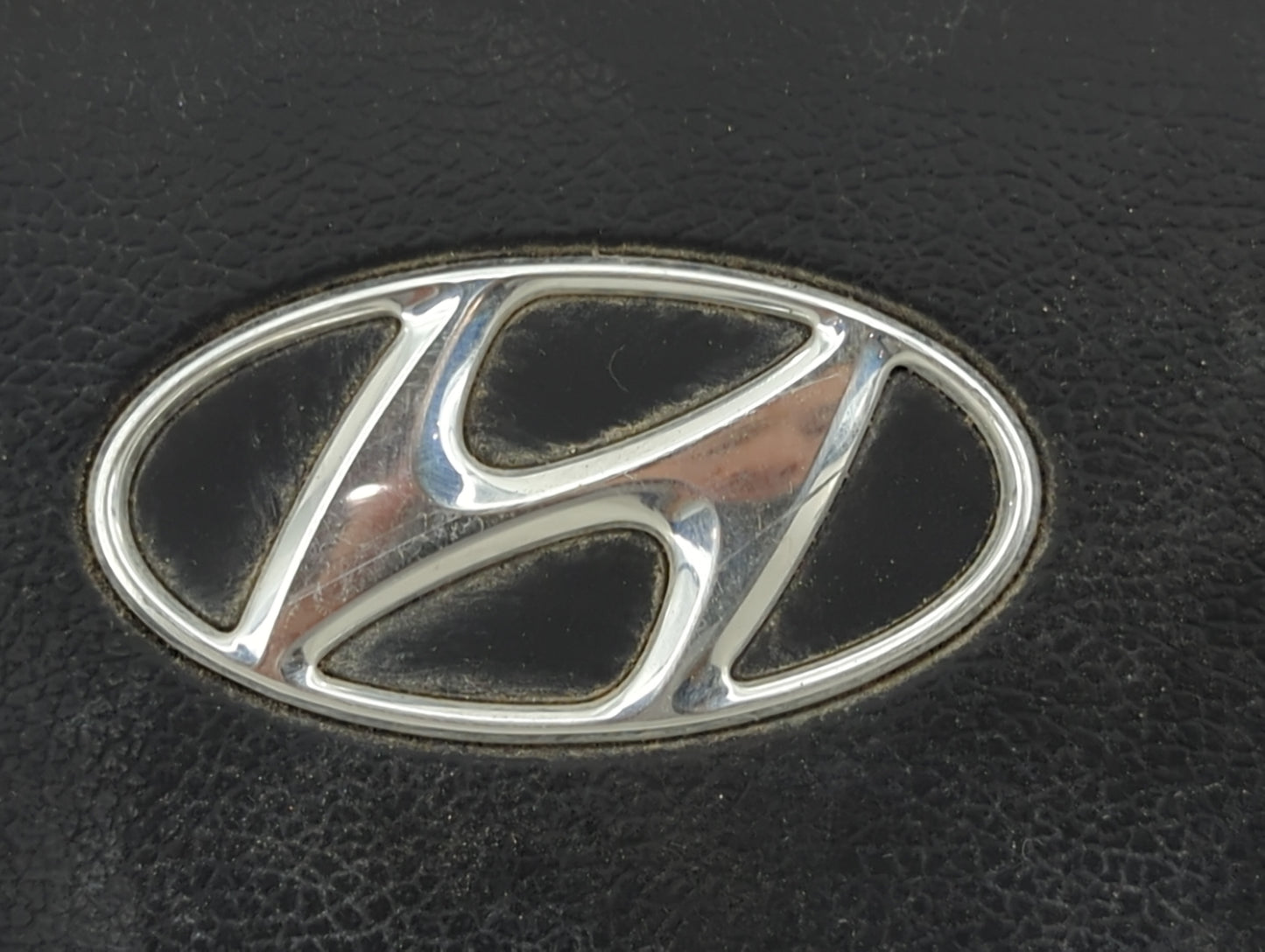 2014 Hyundai Elantra Air Bag Driver Left Steering Wheel Mounted - Oemusedautoparts1.com