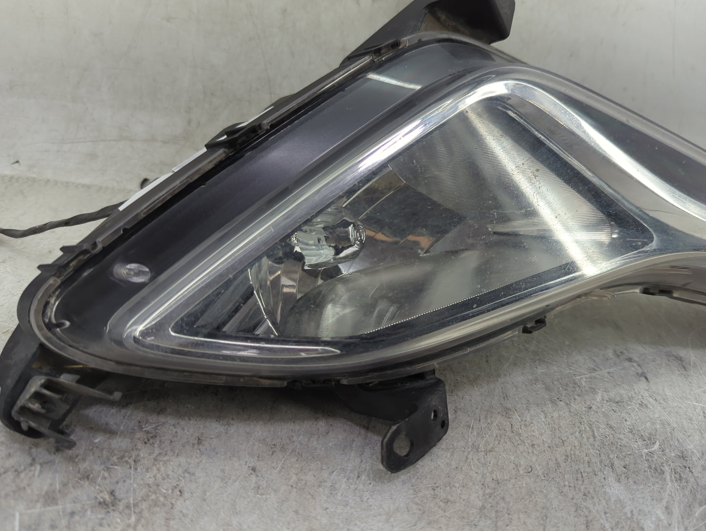 2014-2016 Hyundai Elantra Driver Left Oem Front Light Lamp Black 1459162 - Oemusedautoparts1.com