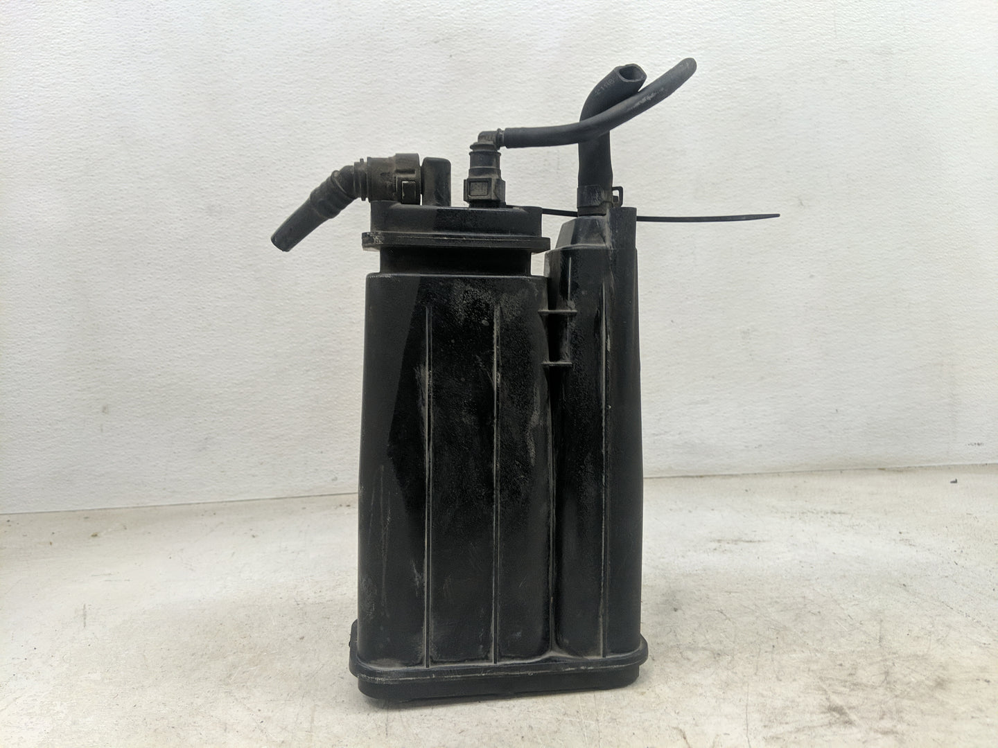 2014 Hyundai Elantra Fuel Vapor Charcoal Canister 1462102 - Oemusedautoparts1.com