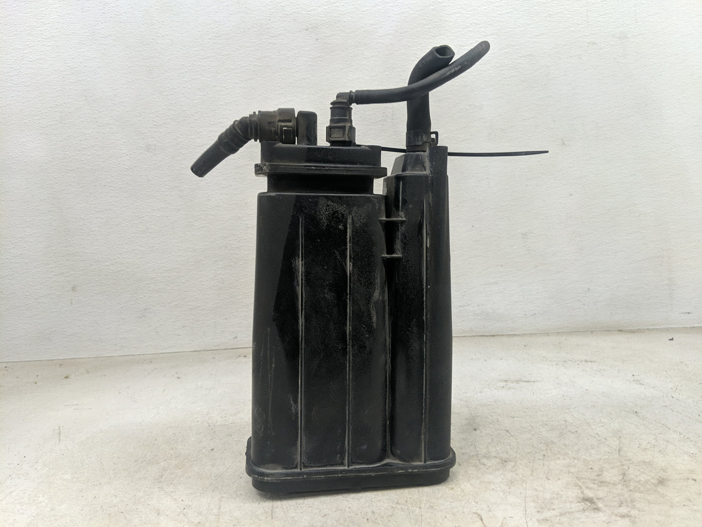 2014 Hyundai Elantra Fuel Vapor Charcoal Canister 1462102 - Oemusedautoparts1.com