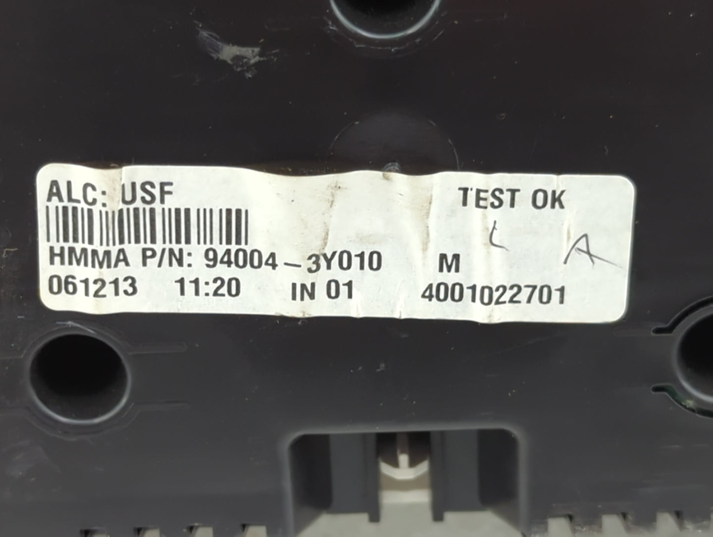 2014-2016 Hyundai Elantra Instrument Cluster Speedometer Gauges P/N:94004-3Y010 Miles:135K Fits Fits 2014 2015 2016 OEM Used