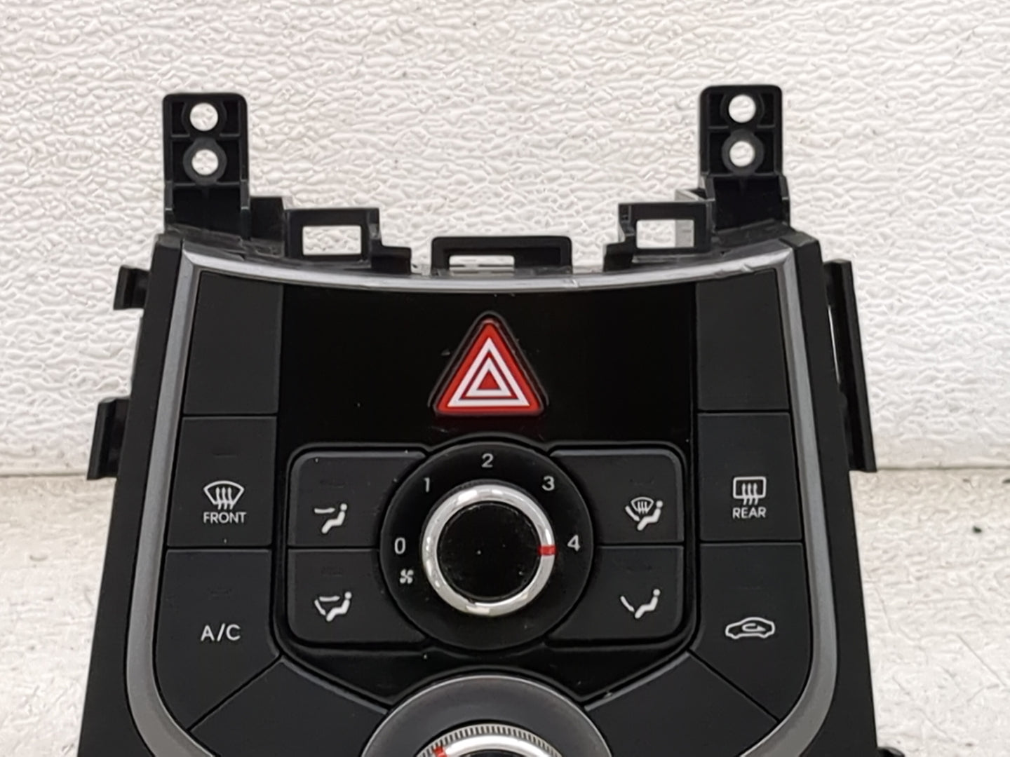 2014-2016 Hyundai Elantra Climate Control Module Temperature AC/Heater Replacement P/N:97250-3XCD0 C500-ATDCH Fits OEM Used 