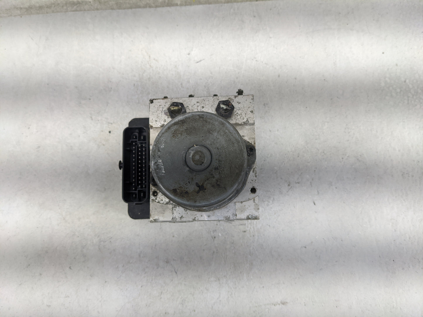 2014 Hyundai Elantra ABS Pump Control Module Replacement P/N:61589-45200 A7589-30500, 58920-A7200, A7589-20500 Fits OEM Used