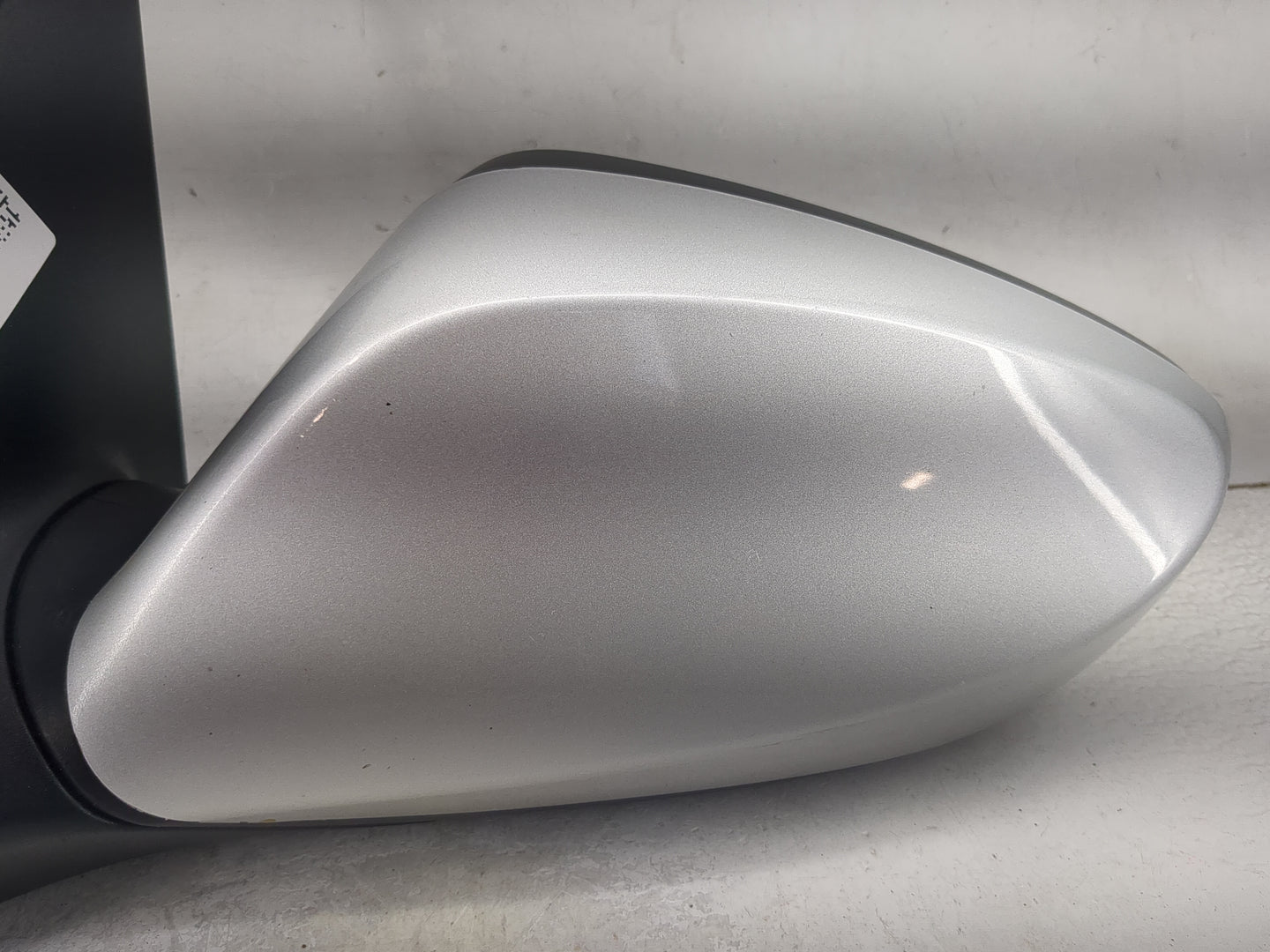 2014-2017 Hyundai Elantra Driver Side View Mirror - Left Door Mirror OEM Used - Oemusedautoparts1.com