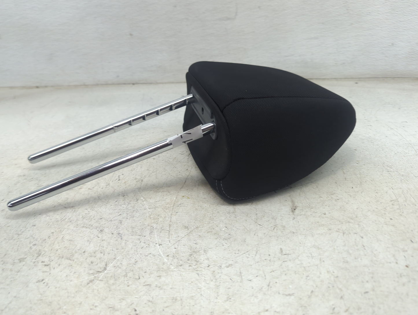 2014 Hyundai Elantra Headrest Head Rest Front Driver Seat Black 1473217 - Oemusedautoparts1.com