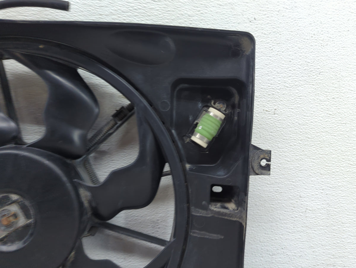 2014-2016 Hyundai Elantra Electric Radiator Cooling Fan Motor Assembly Fits Fits 2014 2015 2016 2017 2018 OEM Used Auto Part
