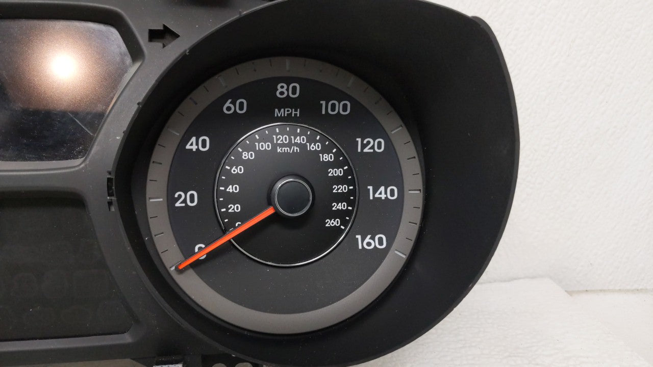 2014-2016 Hyundai Elantra Instrument Cluster Speedometer Gauges P/N:94004-3Y010 Fits Fits 2014 2015 2016 OEM Used Auto Parts