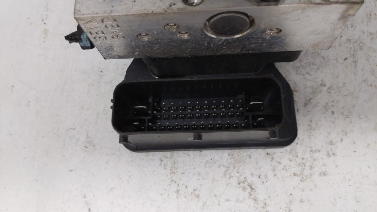 2014-2016 Hyundai Elantra Anti-Lock Brake ABS Pump Module Actuator OEM P/N:58920-3X630 Fits Fits 2014 2015 2016 OEM Used Aut
