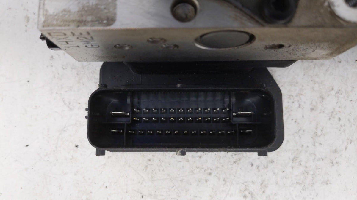 2014-2016 Hyundai Elantra Anti-Lock Brake ABS Pump Module Actuator OEM P/N:58920-3X630 Fits Fits 2014 2015 2016 OEM Used Aut
