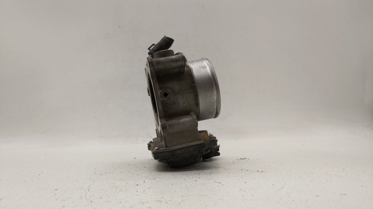 2011-2018 Hyundai Elantra Throttle Body P/N:35100-2E000 Fits Fits 2011 2012 2013 2014 2015 2016 2017 2018 2019 OEM Used Auto